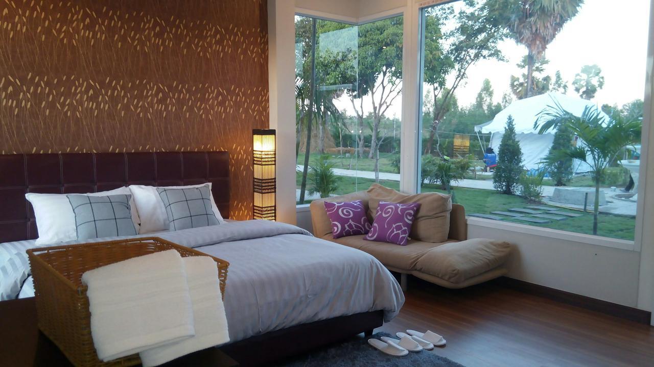 Bluemoon Riverside Phibun Mangsahan Exterior photo